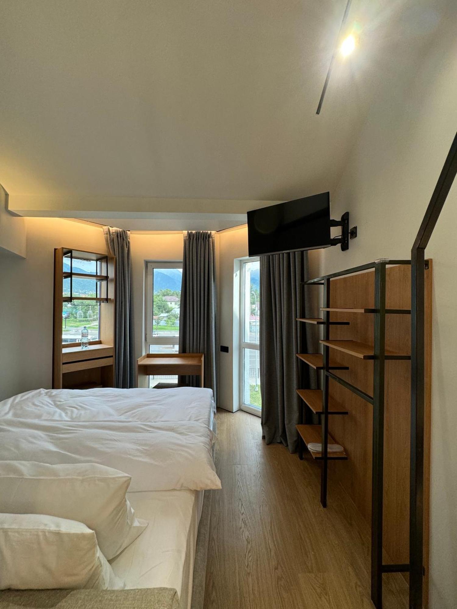 Mosh Mosh Boutique Hotel الماتي المظهر الخارجي الصورة